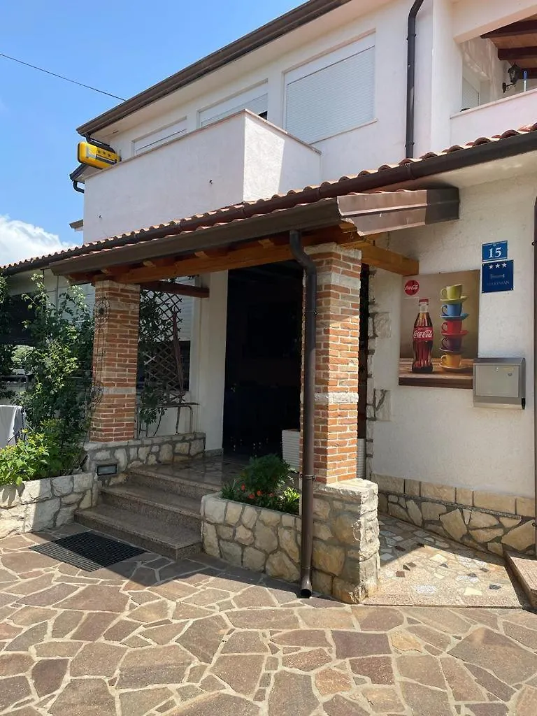 Apartmani Rozi Umag