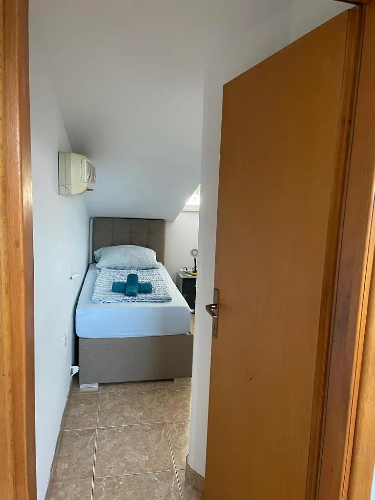 Apartment Apartmani Rozi Umag
