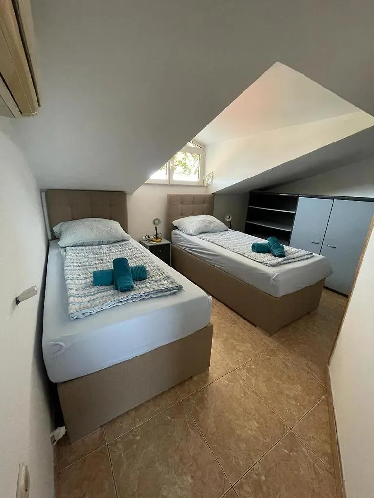 Apartment Apartmani Rozi Umag