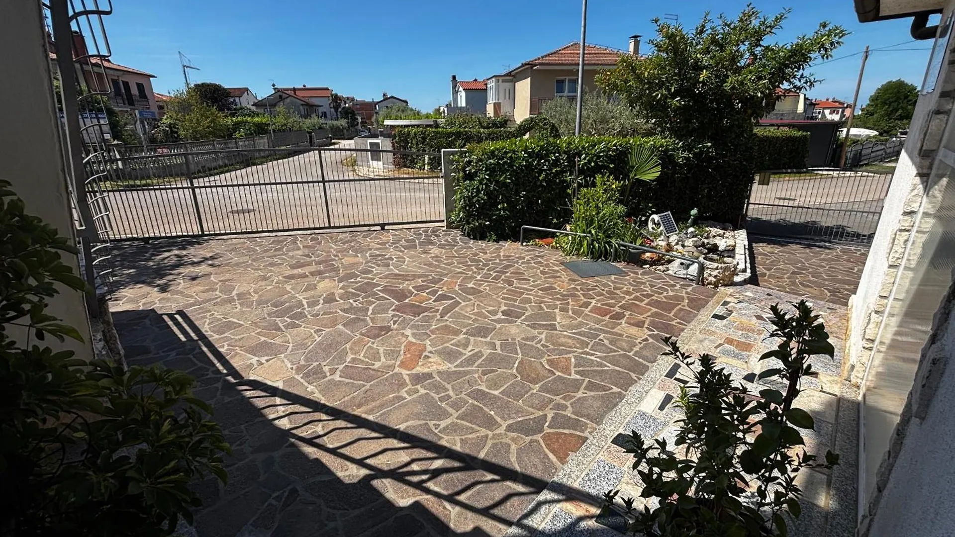 Apartmani Rozi Умаг